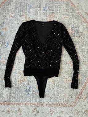 Windsor Black Long-Sleeve Embellished V-Neck Bodysuit - Size M